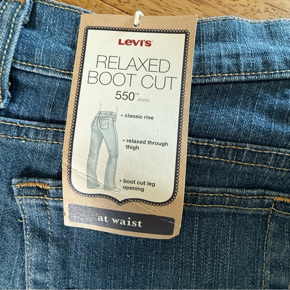 NWT Levi's Relaxed Boot Cut 550 16 Short Misses Indigo Jeans classic rise - Picture 8 of 14